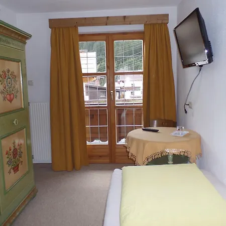 Sonnenberg 장크트안톤암아를베르크