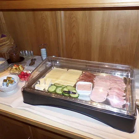 ゲストハウス Sonnenberg 3*