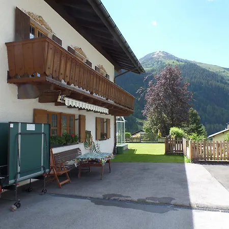 게스트하우스 Sonnenberg 장크트안톤암아를베르크