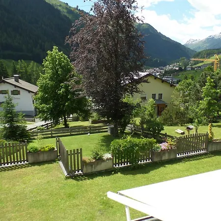 Guest house Landhaus Sonnenberg 3*