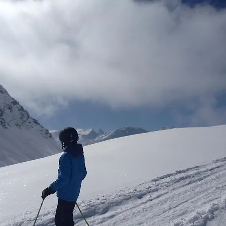 Sonnenberg ゲストハウス 3*